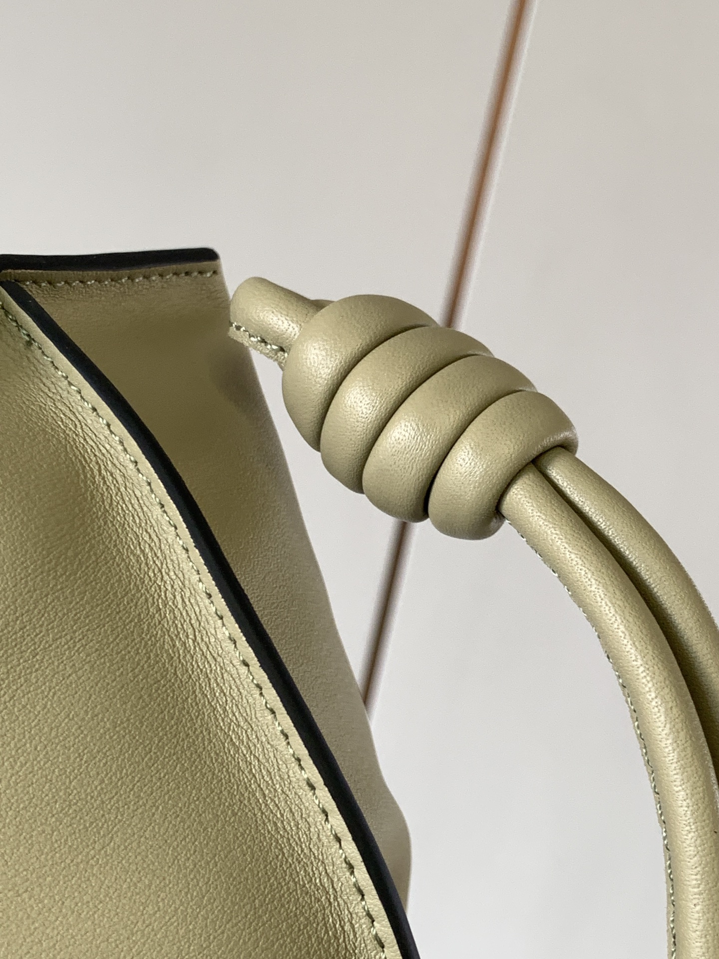 L0ew* flamenco-30*24.5*10.5cm