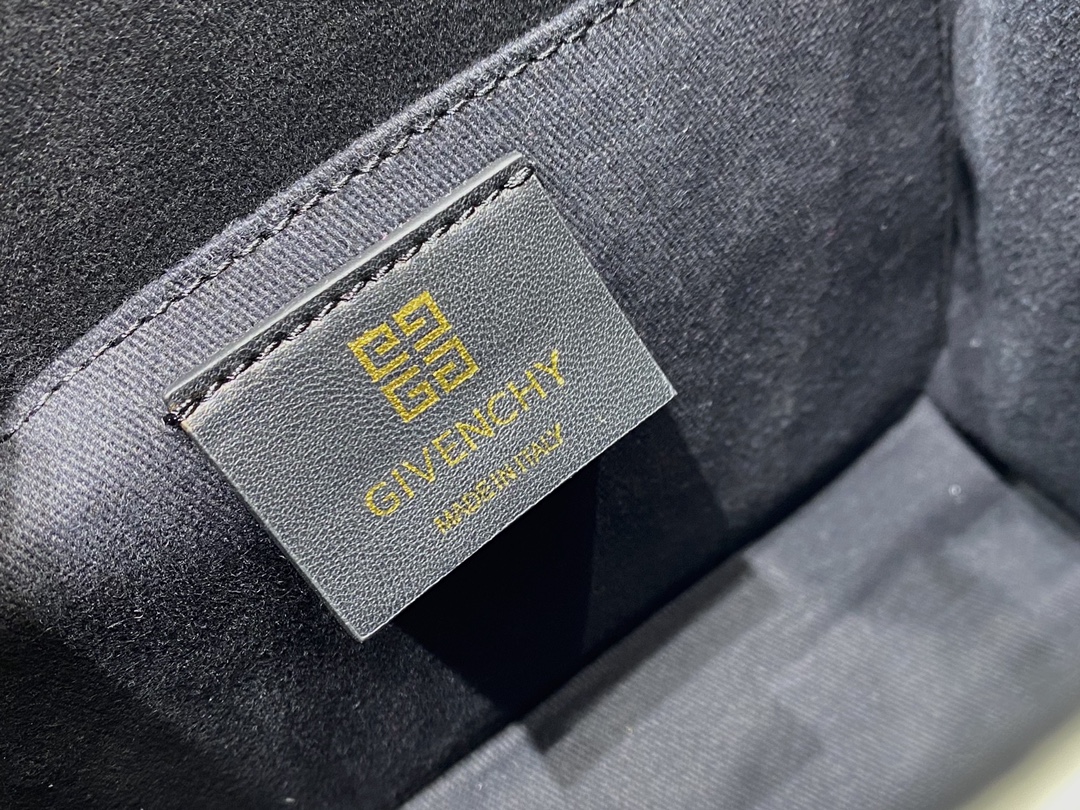 G1uenchy cabas g-tote-19x8x16cm