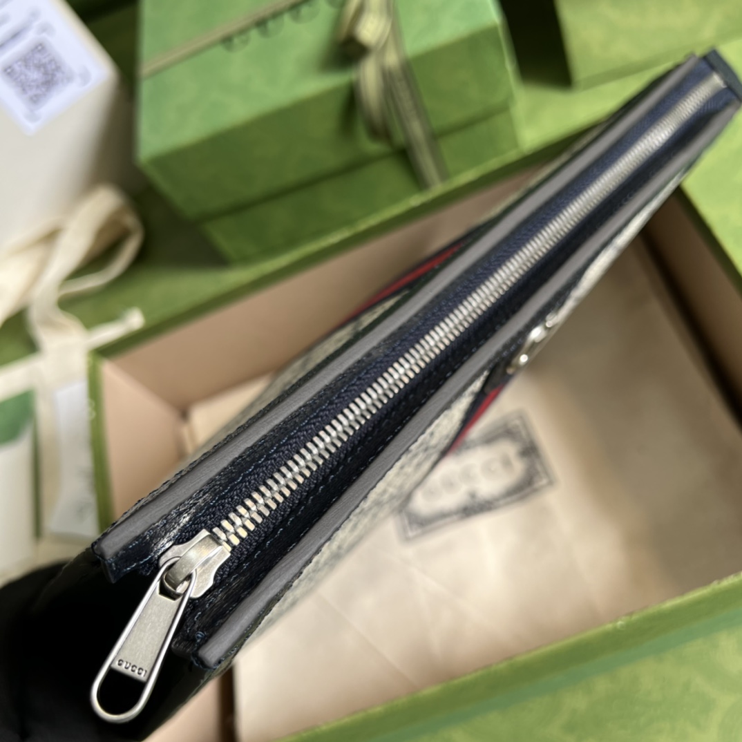 g*u*i gg S*p*e pouch- 26*20*5.6cm