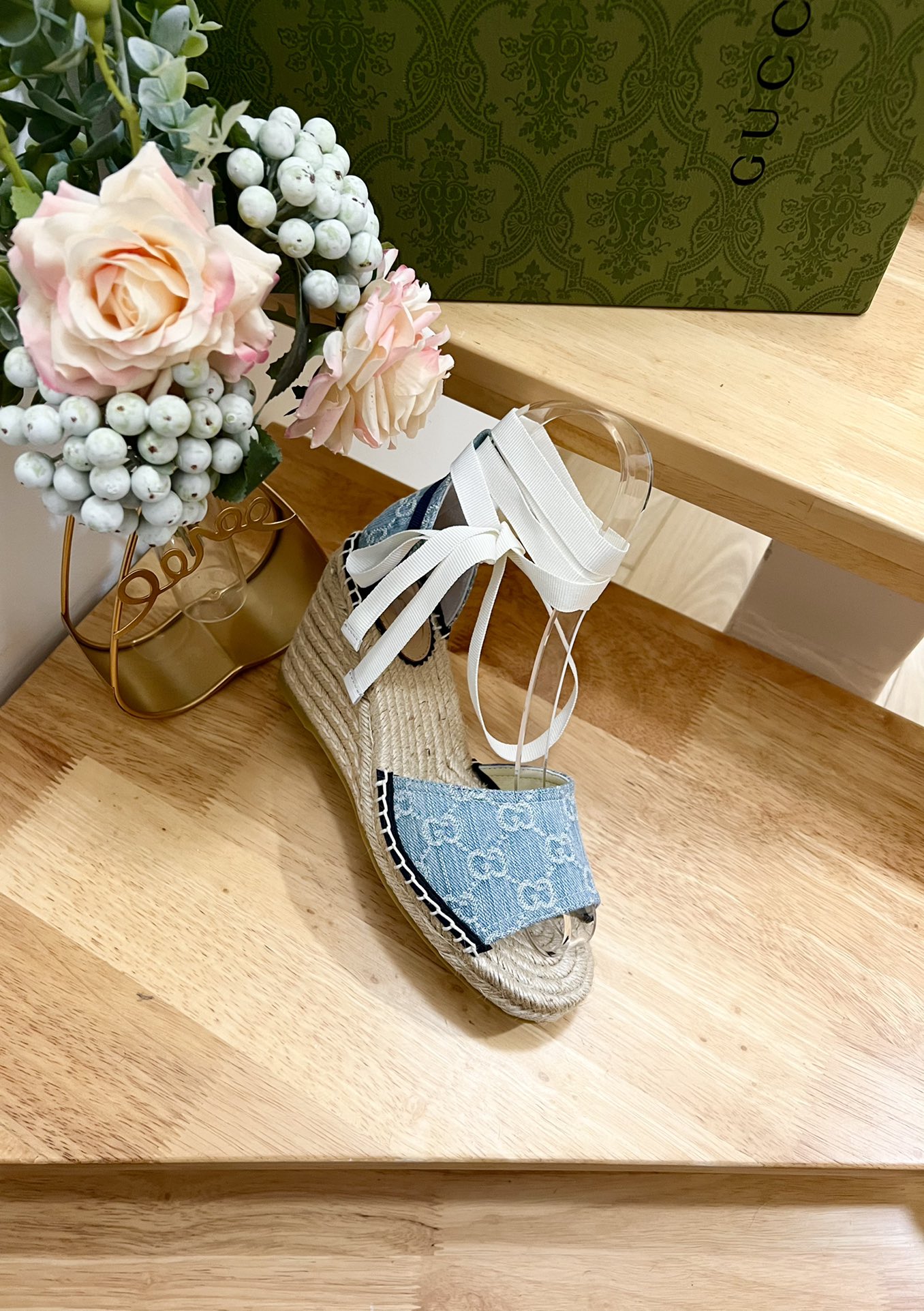 G*u*i 2024ss sandals