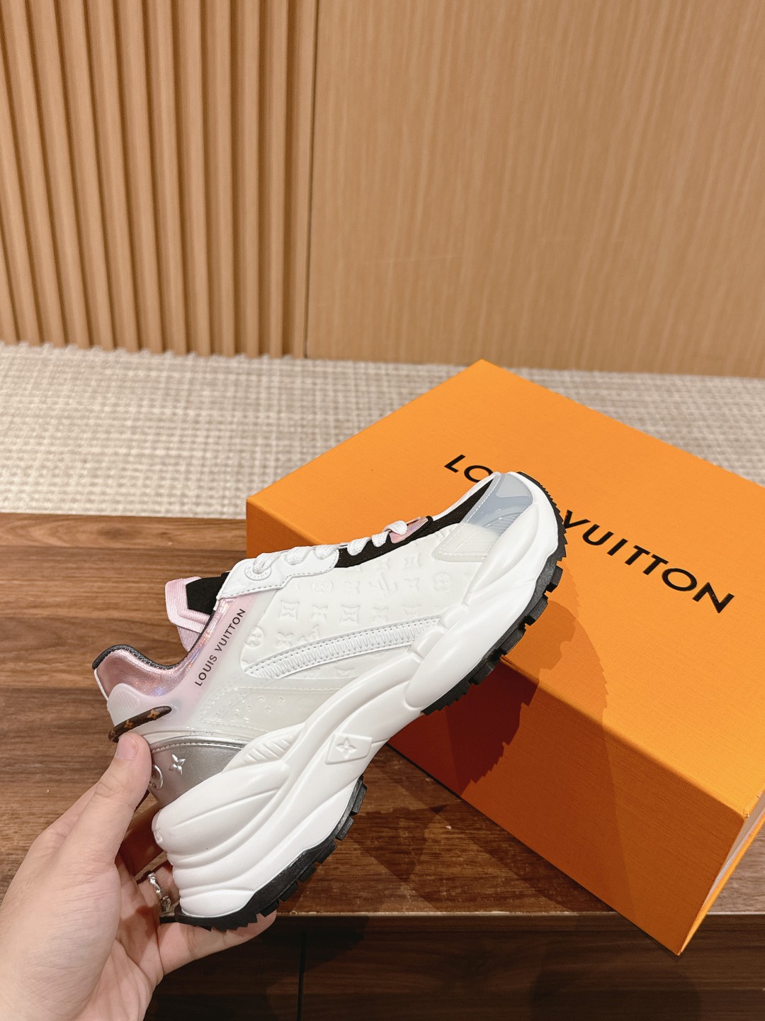 l0*is V*t0n run55 sneakers(eu35-eu41)