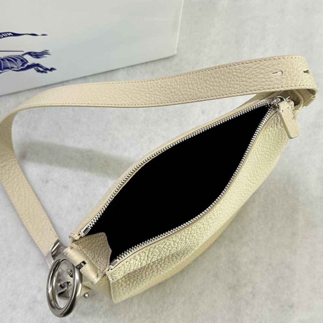 B**rry knight bag-24 x 8 x 23cm