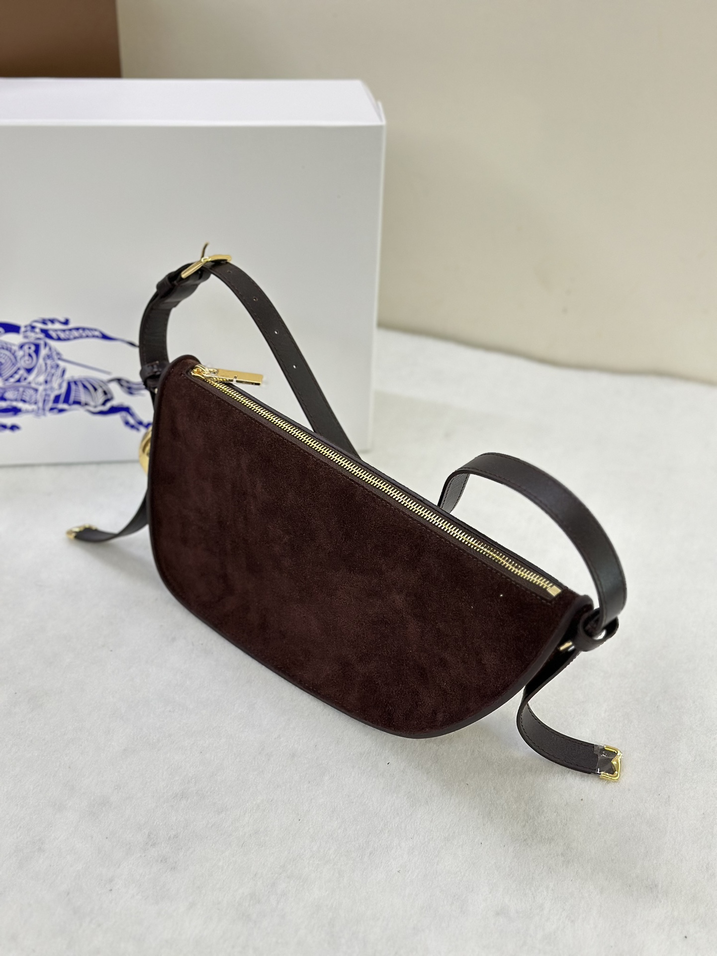 B**rry shield bag-32*7*17cm