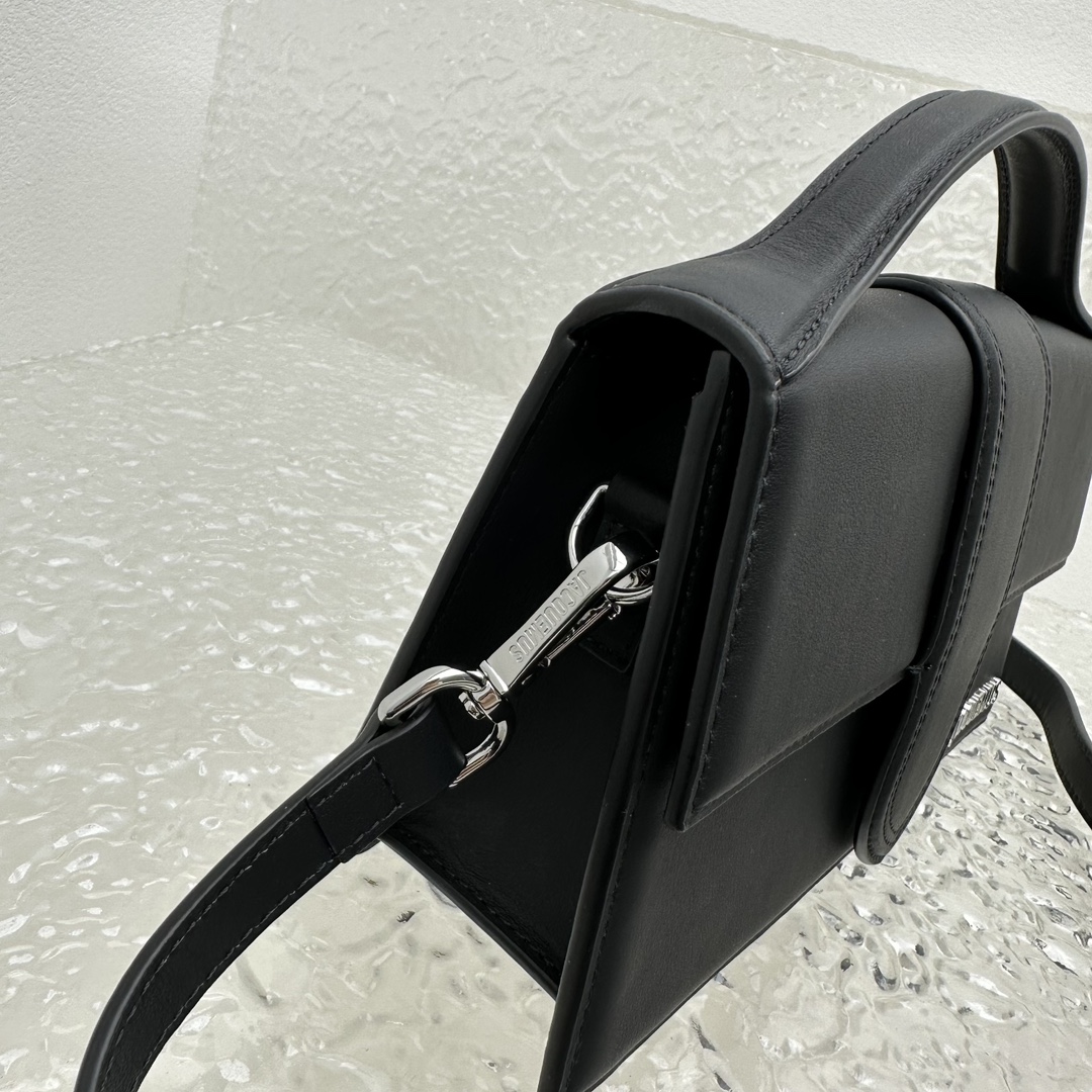 Ja*qvemvs large bamnino bag-24x13x7cm