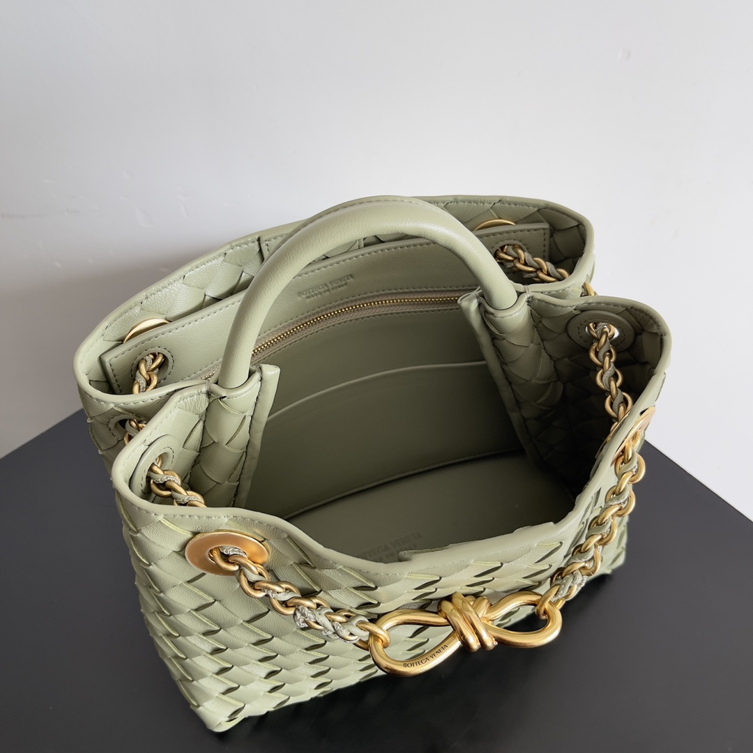 bo*te*ga Ve*ne*ta andiamo-25*22*10.5cm