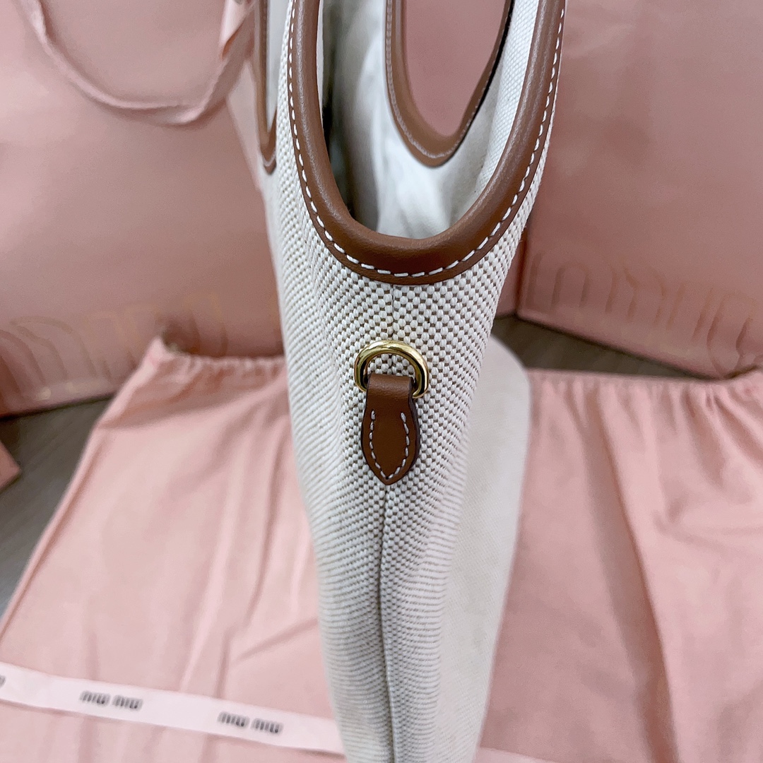 M*um*u tote-35 x 40cm