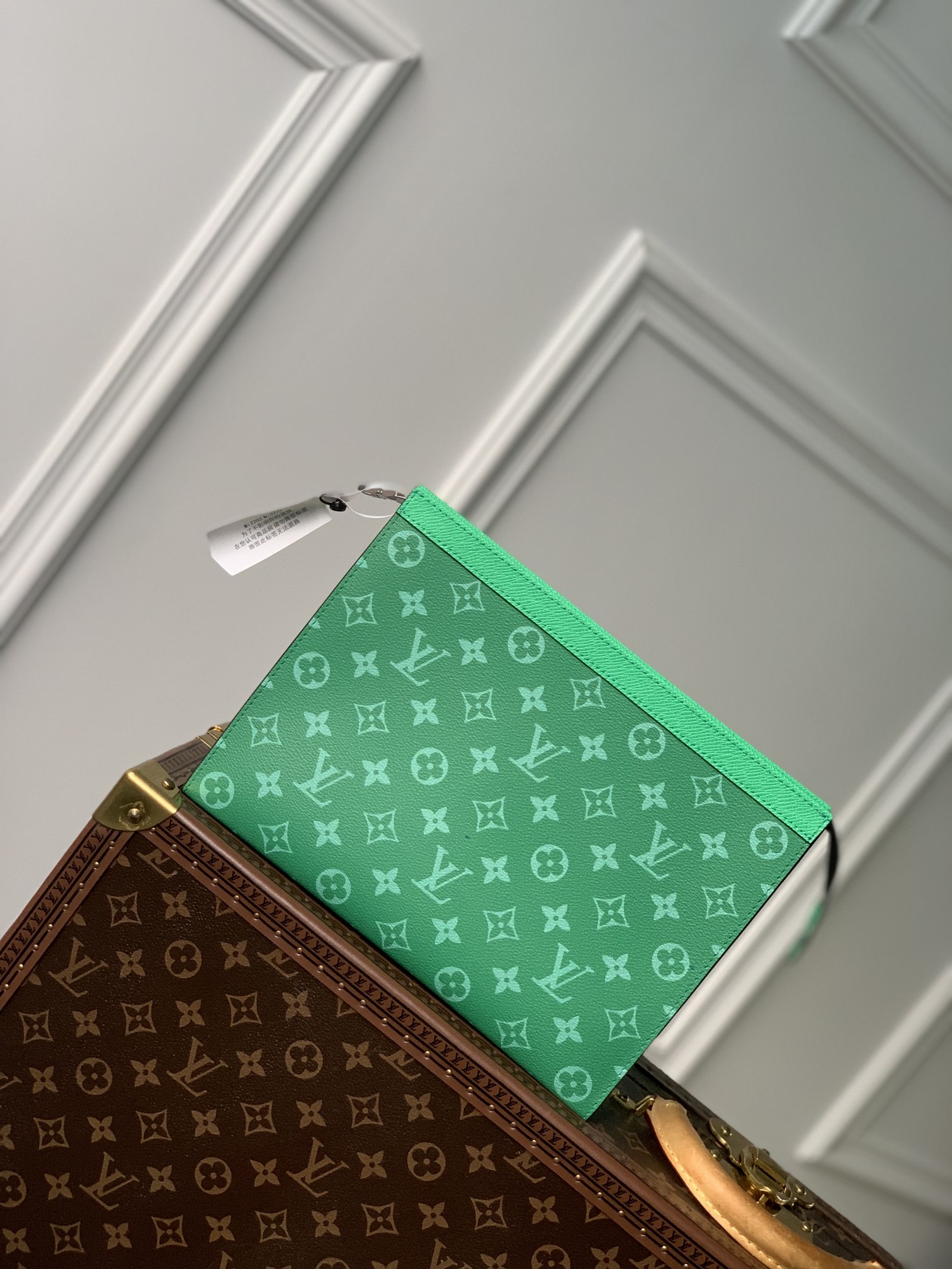 l0*is V*t0n pochette accessoires-26x20cm