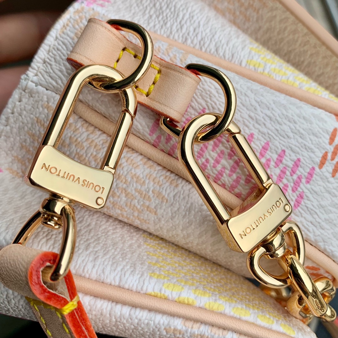 l0*is V*t0n pochette metis east west handbags- 21.5 x 13.5 x 6cm