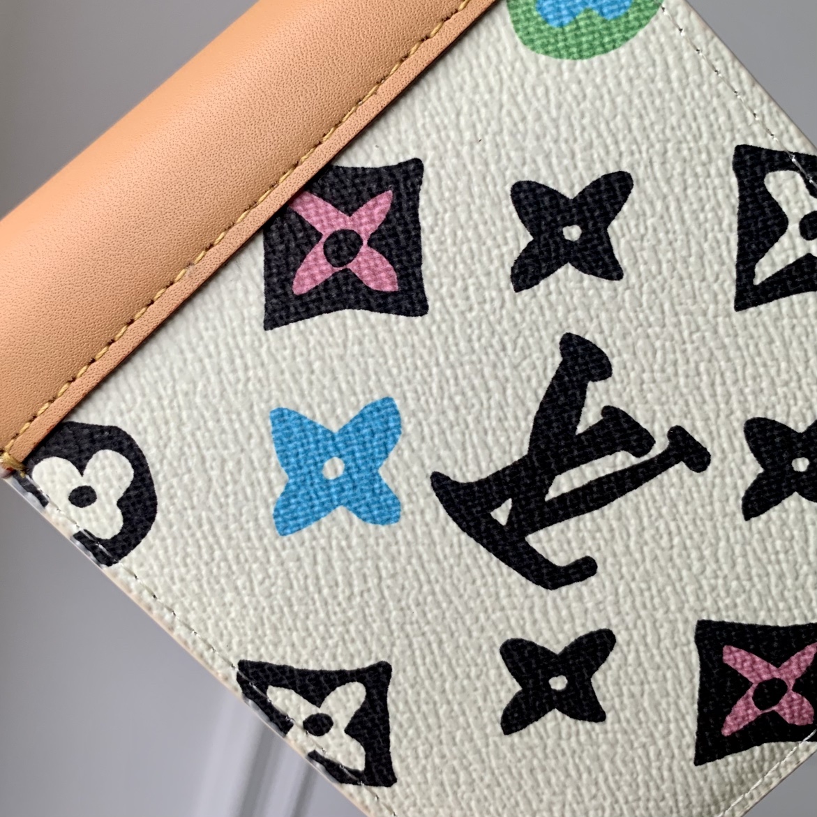 l0*is V*t0n multiple wallet-m83334-11.5 x 9 x 1.5 cm