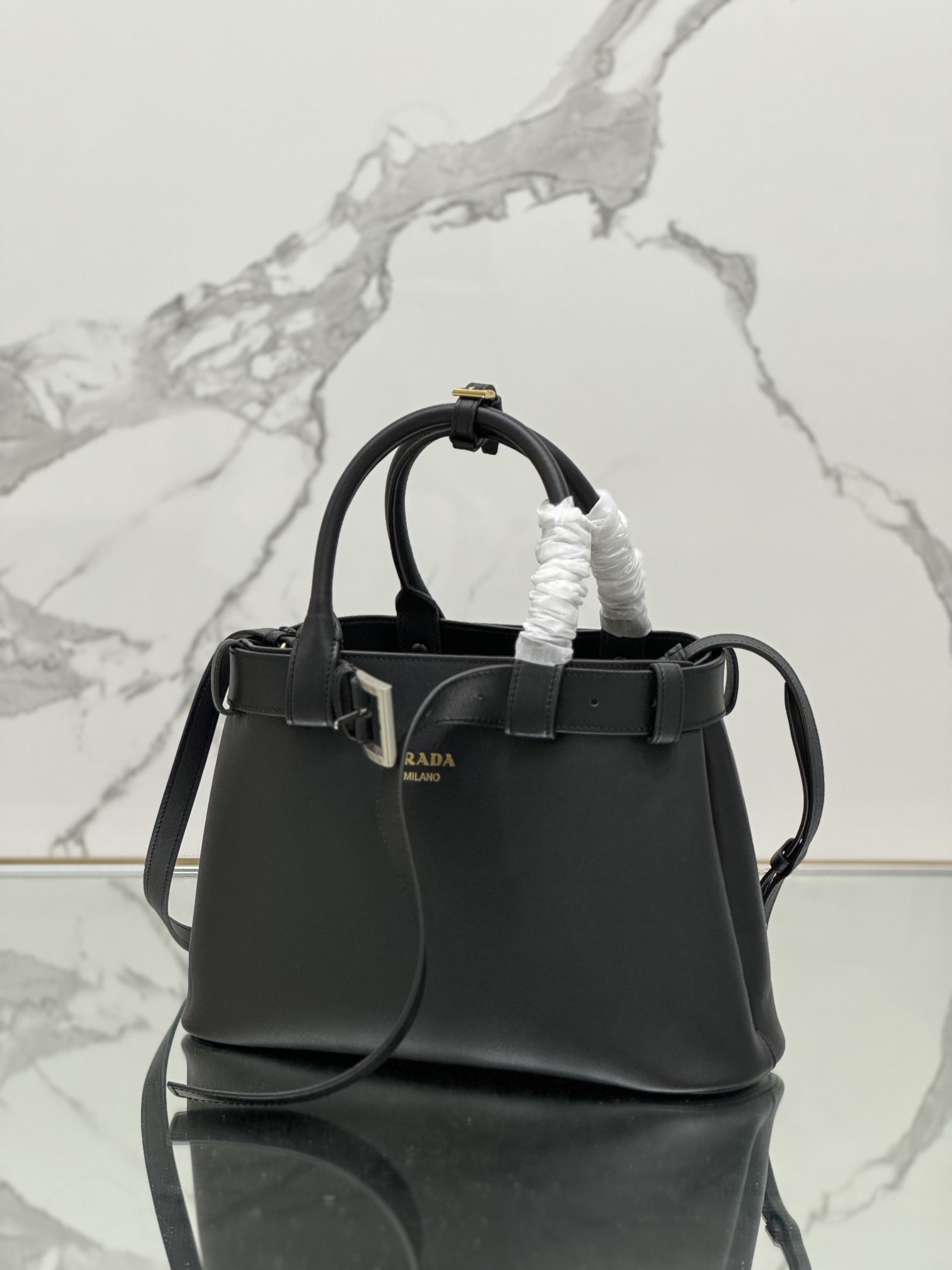 Pra*a double1ba434 bag-32Ｘ23Ｘ11cm