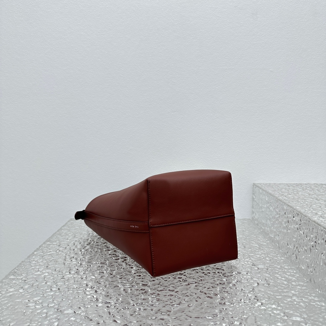 The R0w park tote-28*16*17cm