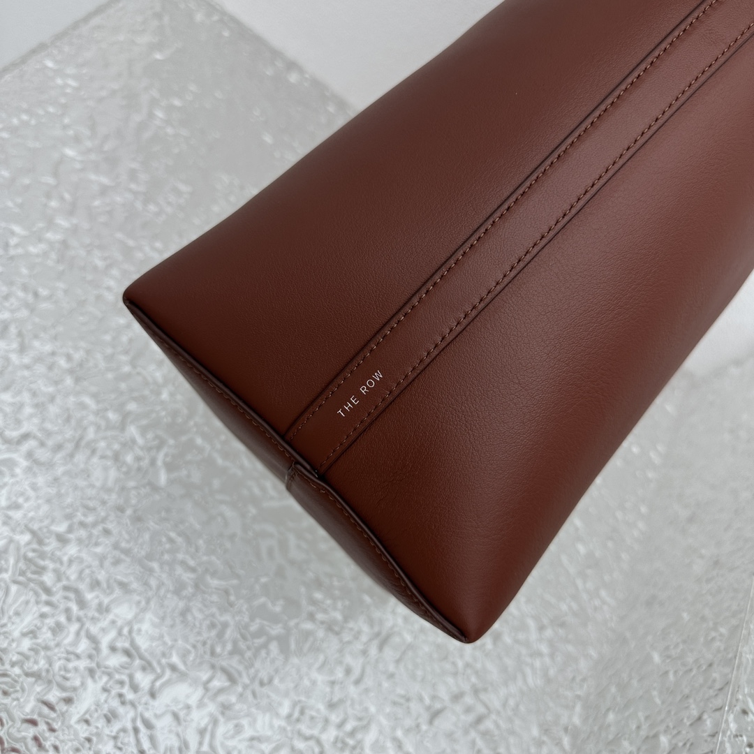 The R0w park tote-28*16*17cm