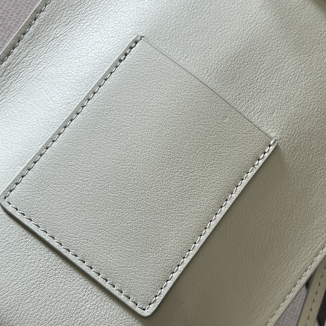 L0ew* dice pocket-21*15*5cm