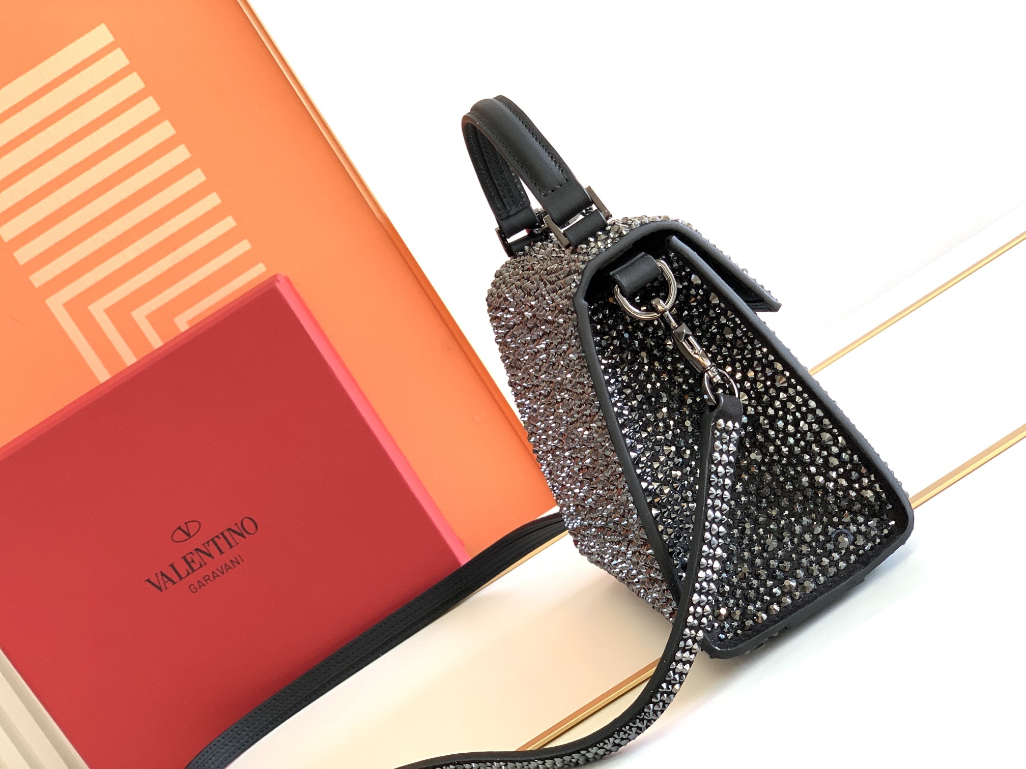 Va1e*ntin0 garavani vsling bags-19*13*9 cm