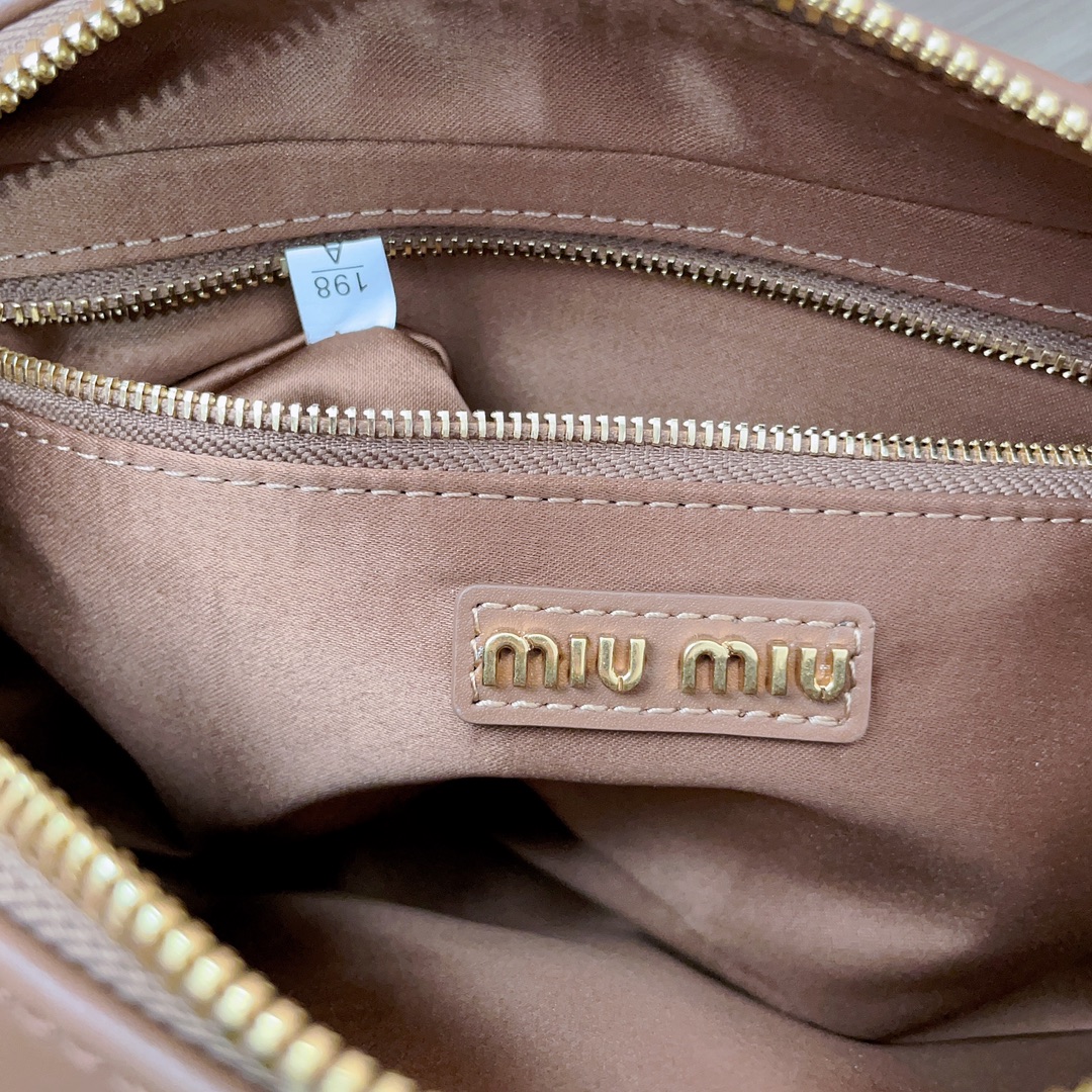 M*um*u leather shoulder 5bc158 bag-24*11.5*7cm