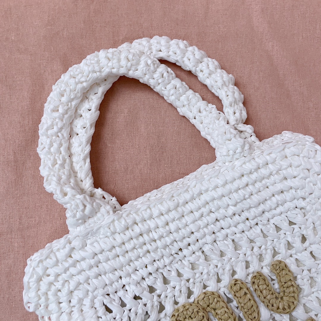M*um*u raffia shoulder bag-22x 22.5x7.5cm