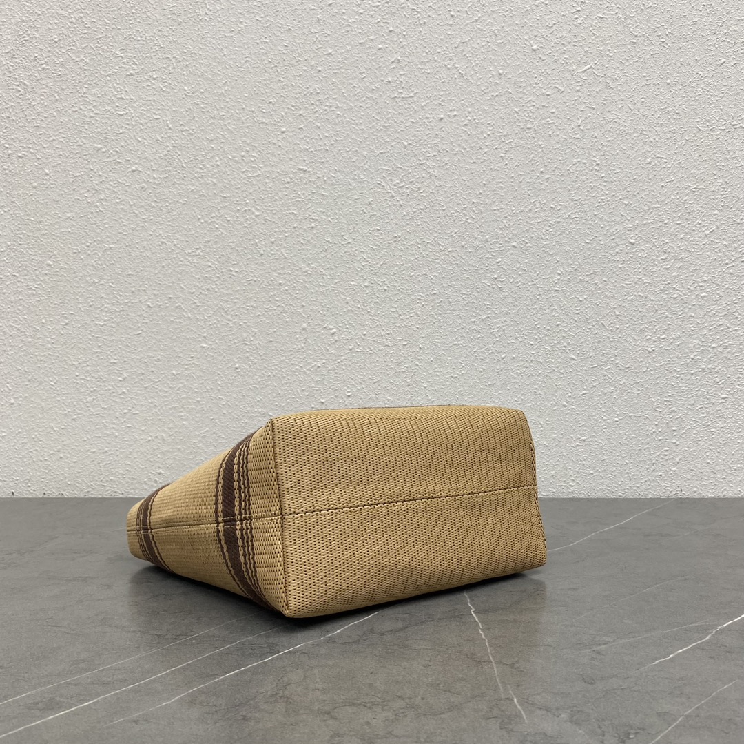 Ce**e tote-23x19x11cm