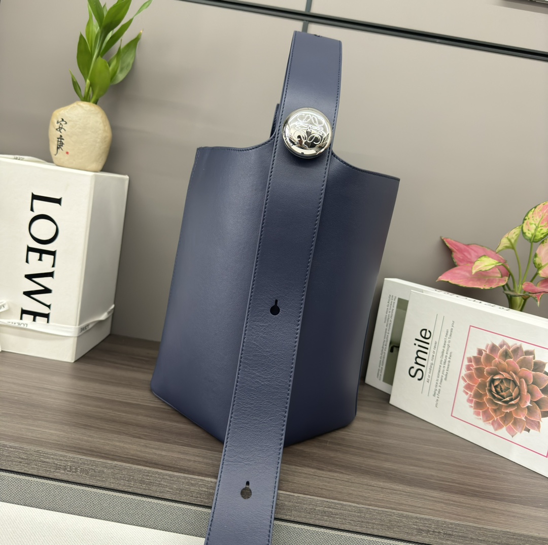 L0ew* pebble bucket bag-24.5*23.5*28cm