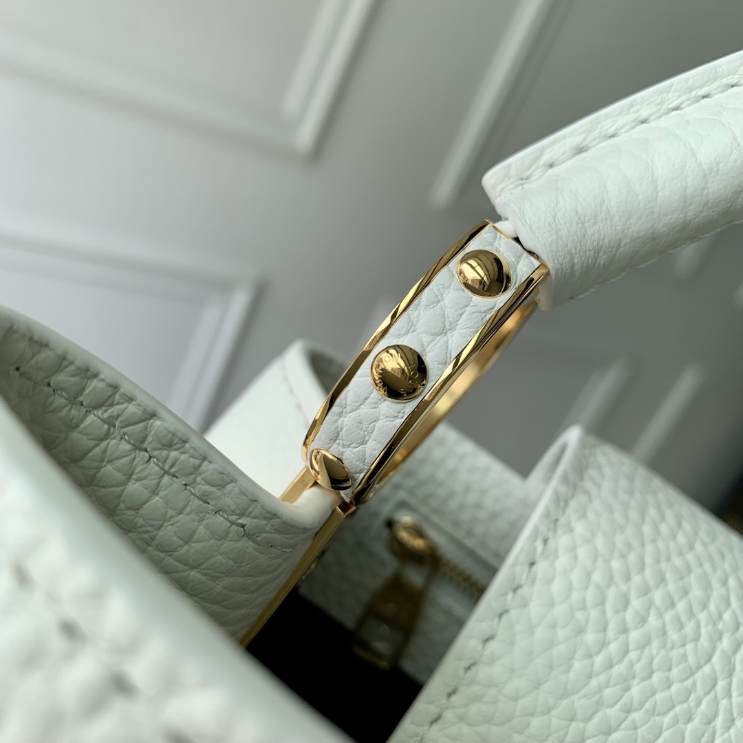 l0*is V*t0n capucines handlebag