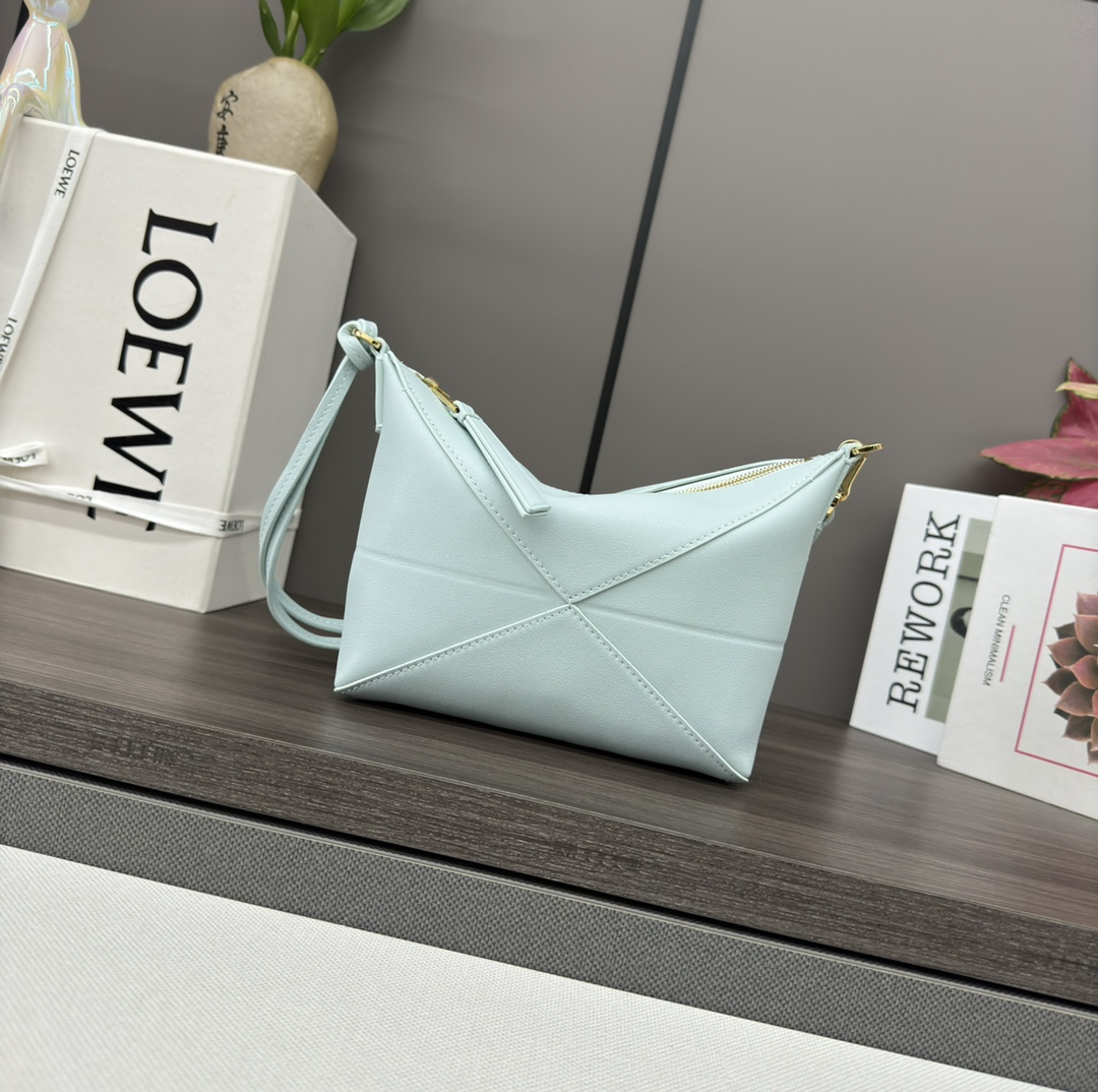 L0ew* puzzle fold pouch-23*6.5*15.5cm