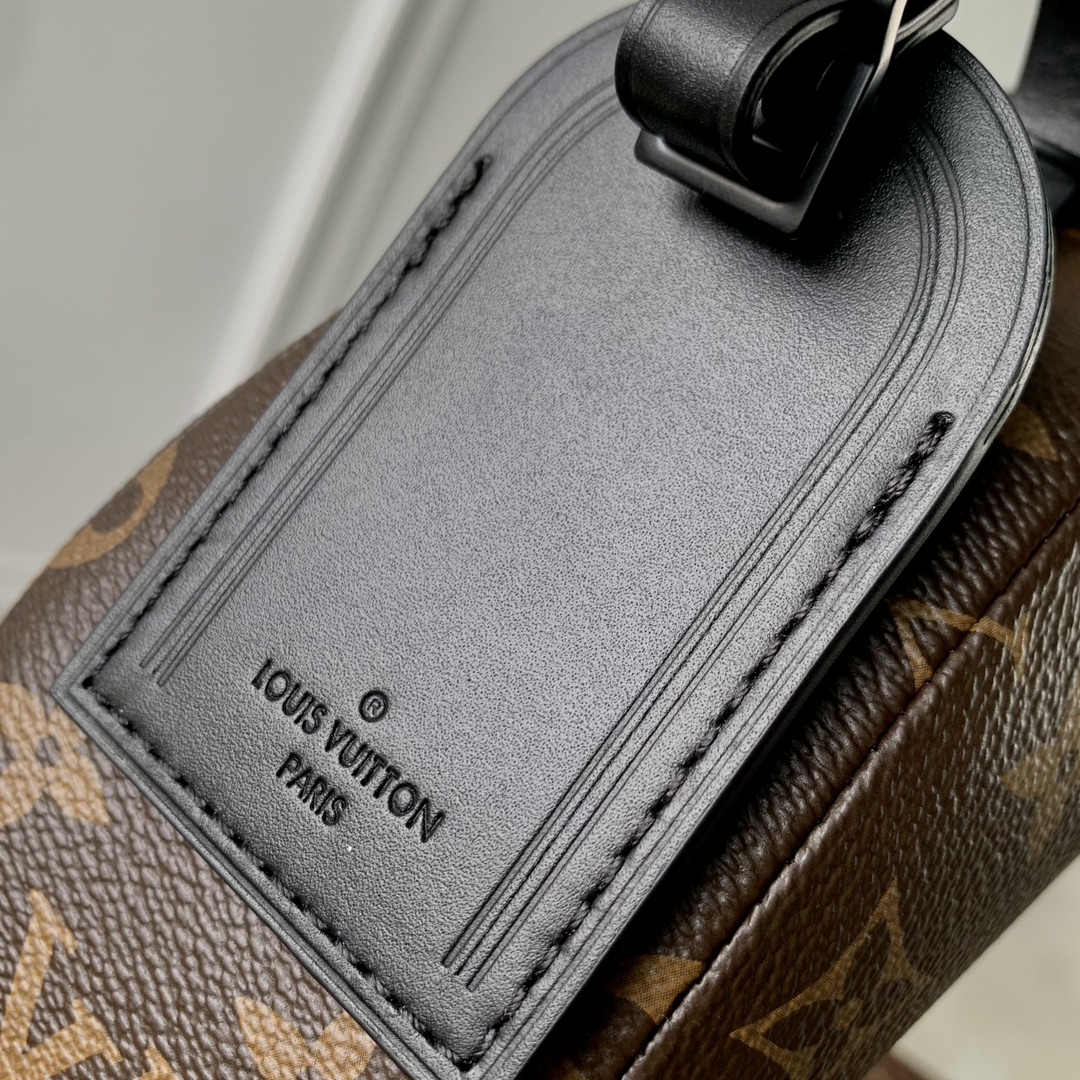 l0*is V*t0n hamac bag-28.5 x 15 x 8cm