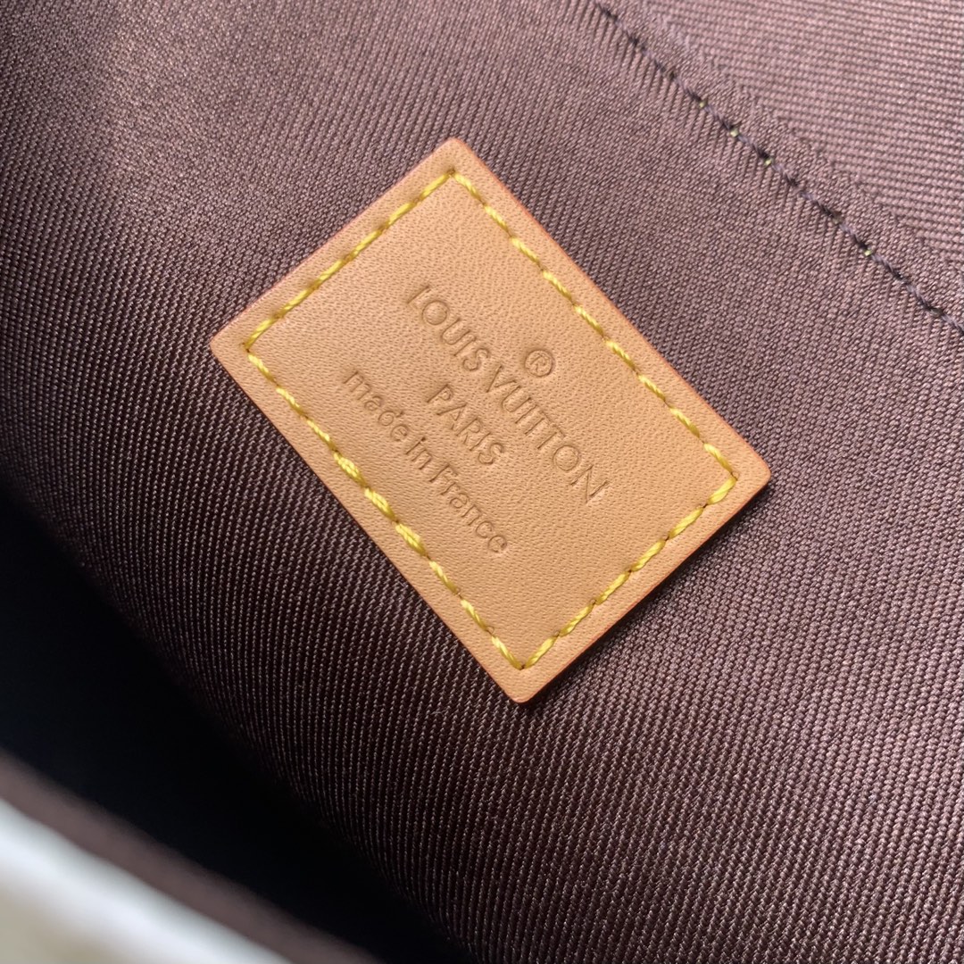 l0*is V*t0n nano steamer bag-15 x 18 x 7cm