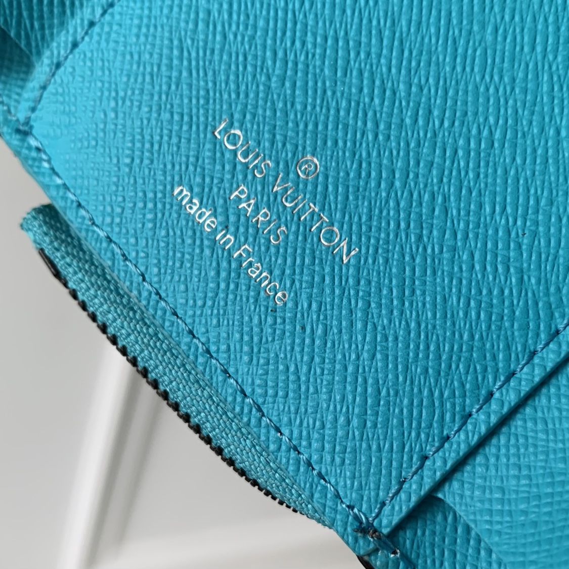 l0*is V*t0n wallet-m11524-11 x 8.5 x 2cm