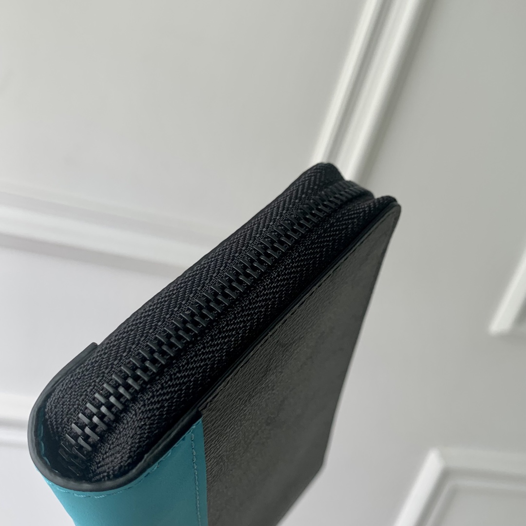 l0*is V*t0n zippy wallet- m1152-10*20*2cm