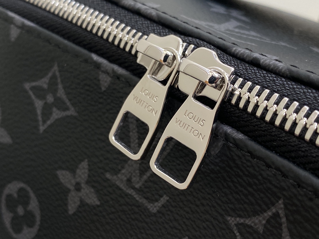 l0*is V*t0n toiletry bag 2 compartments-24*13*13cm