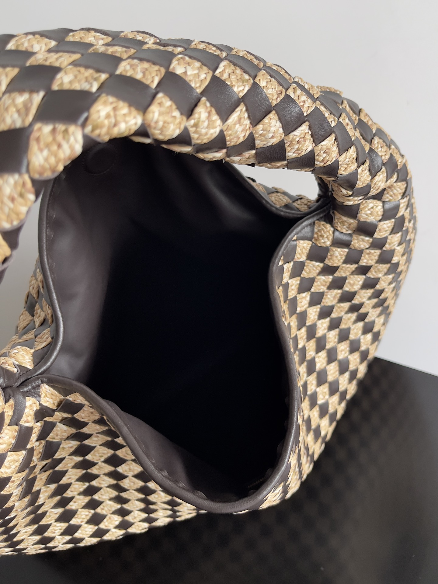 bo*te*ga Ve*ne*ta hop bag-53*24*13cm