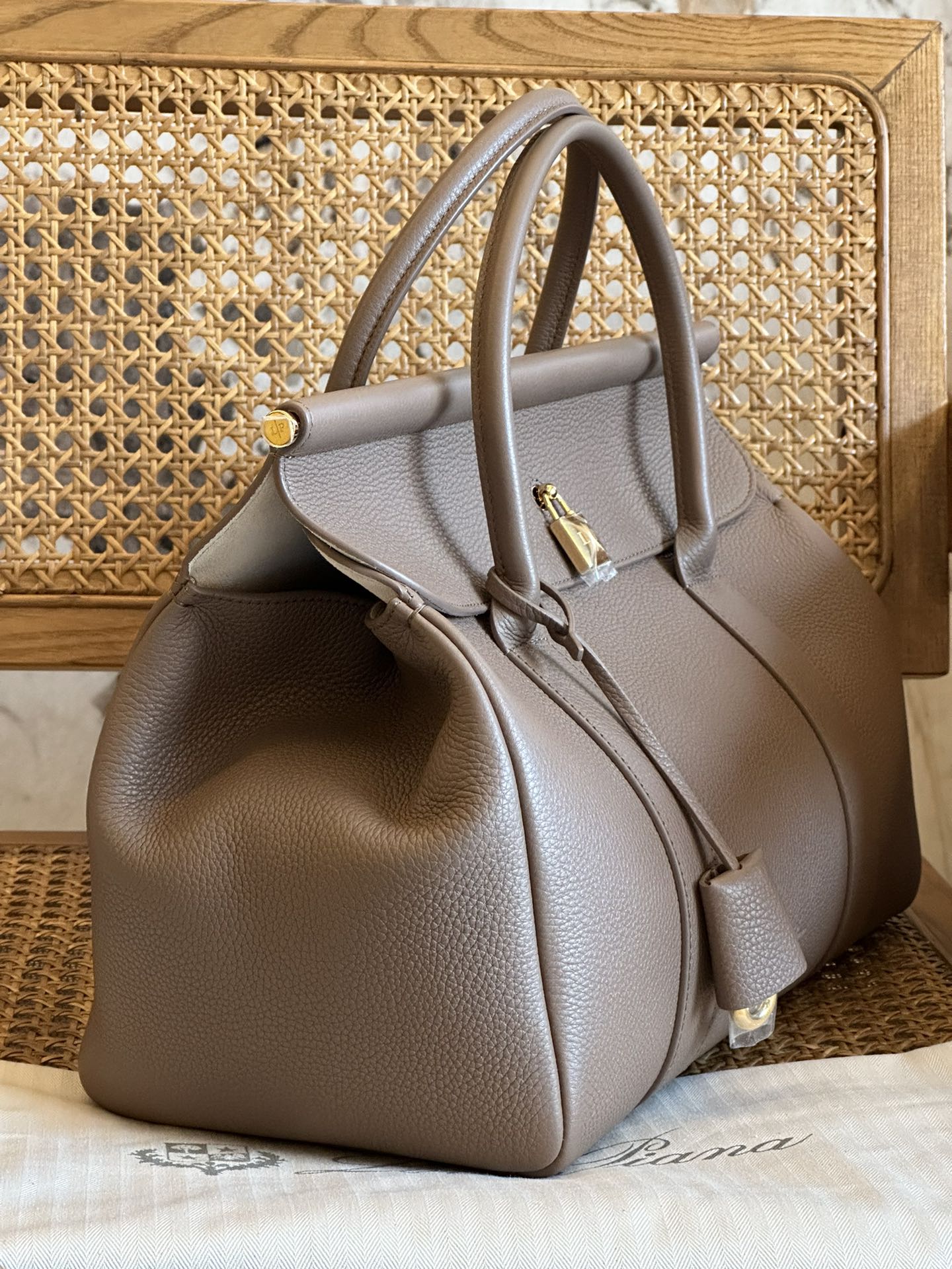 L**o p*ana loom bag l32-33 x 23 x 18cm