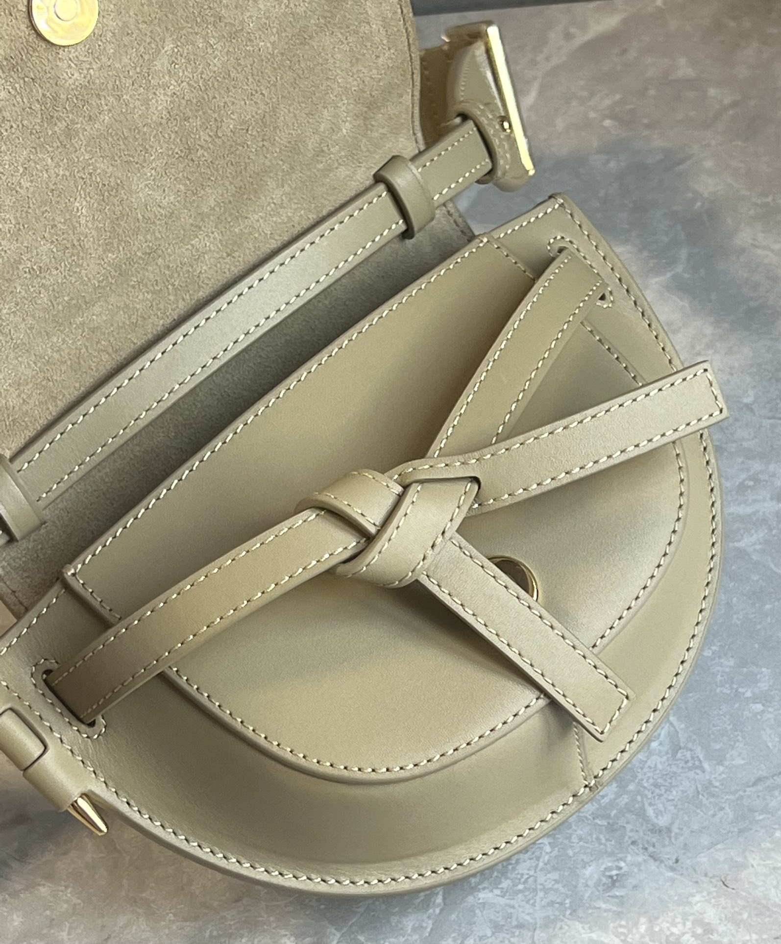 L0ew* mini puzzle gatedual bag-21*12.5*9cm