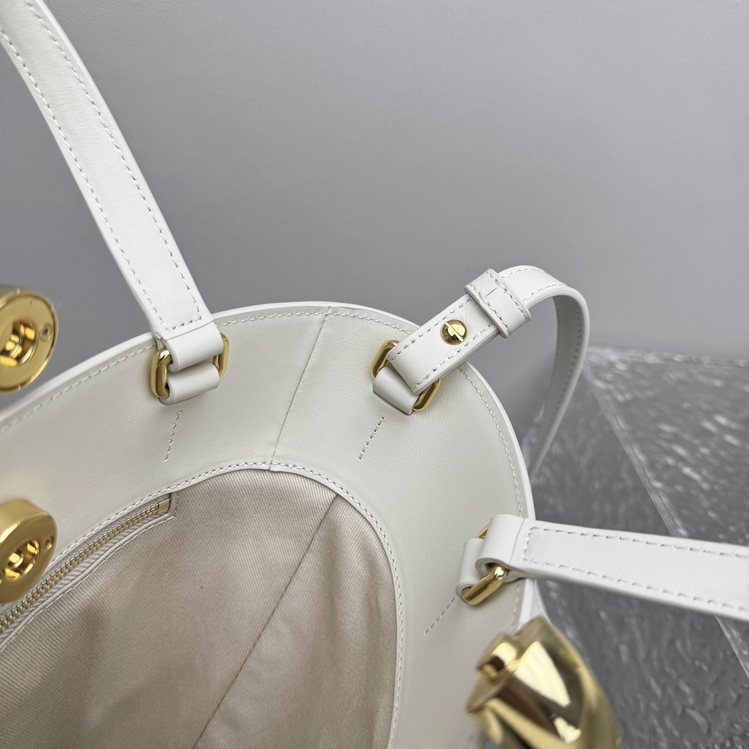 Ja*qvemvs le petit bambo bag-10*10*20cm