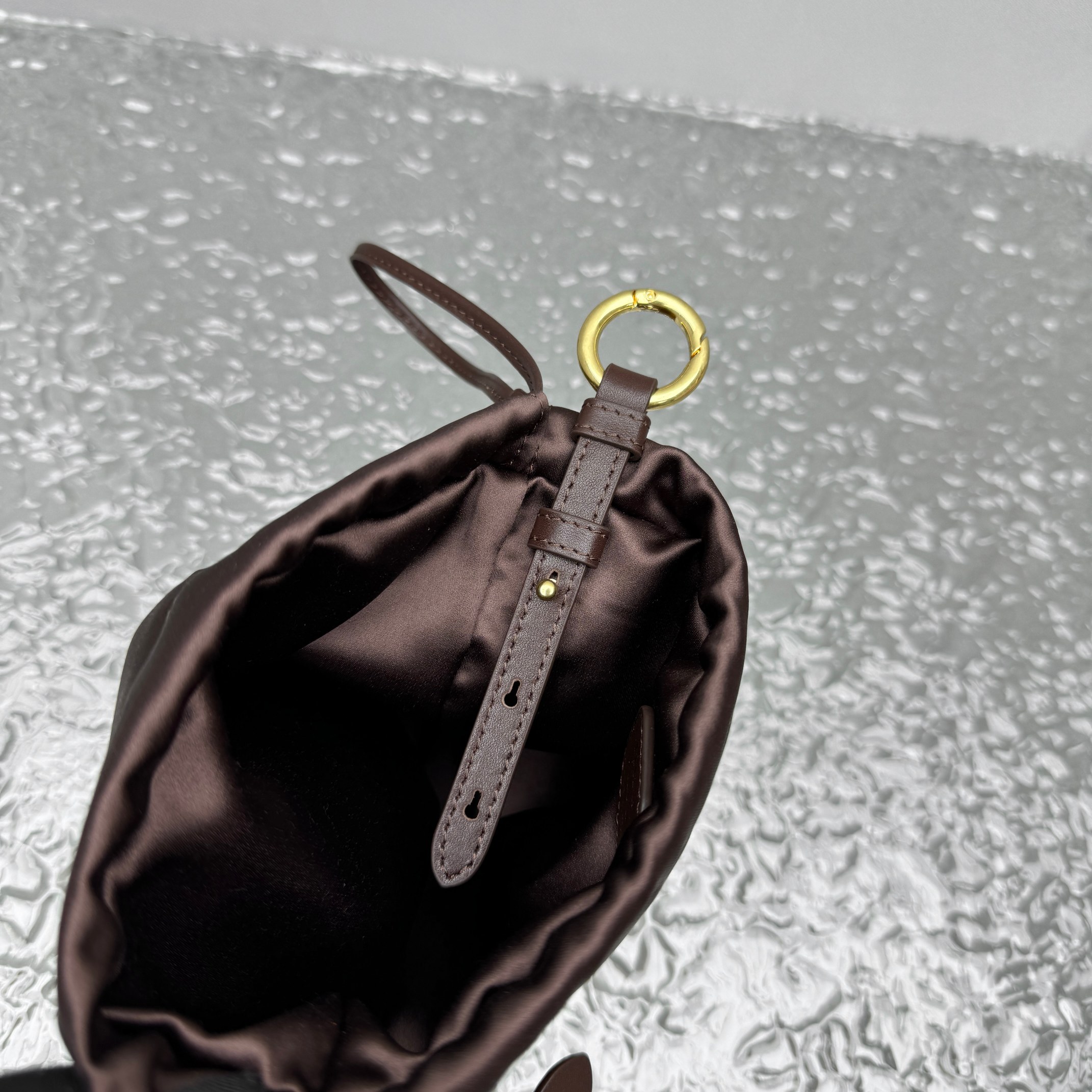 M*um*u joie pouch-18*20cm