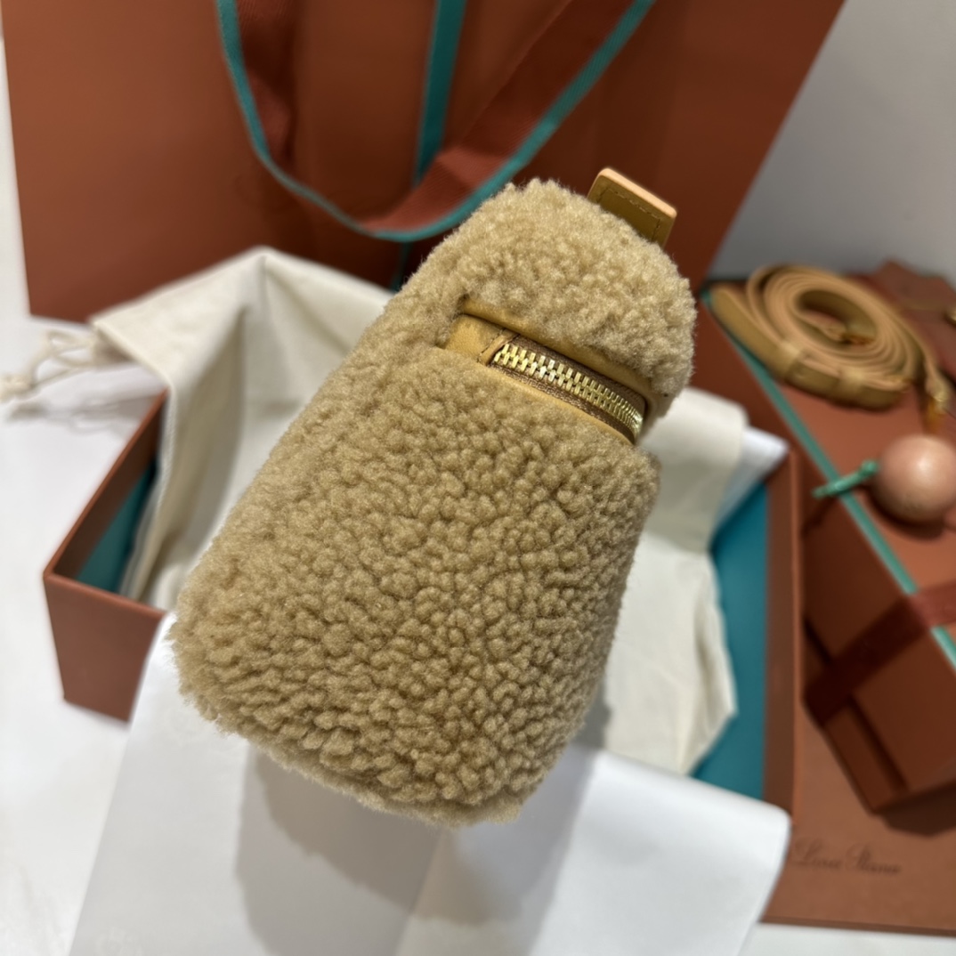 L**o p*ana extra pocket l19-16*27*10cm