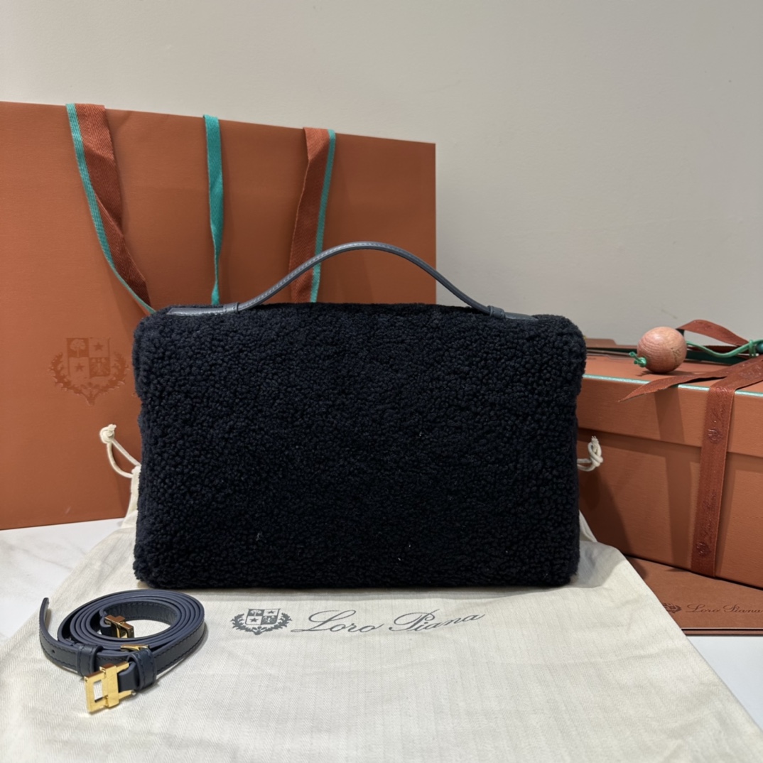 L**o p*ana extra pocket l19-16*27*10cm