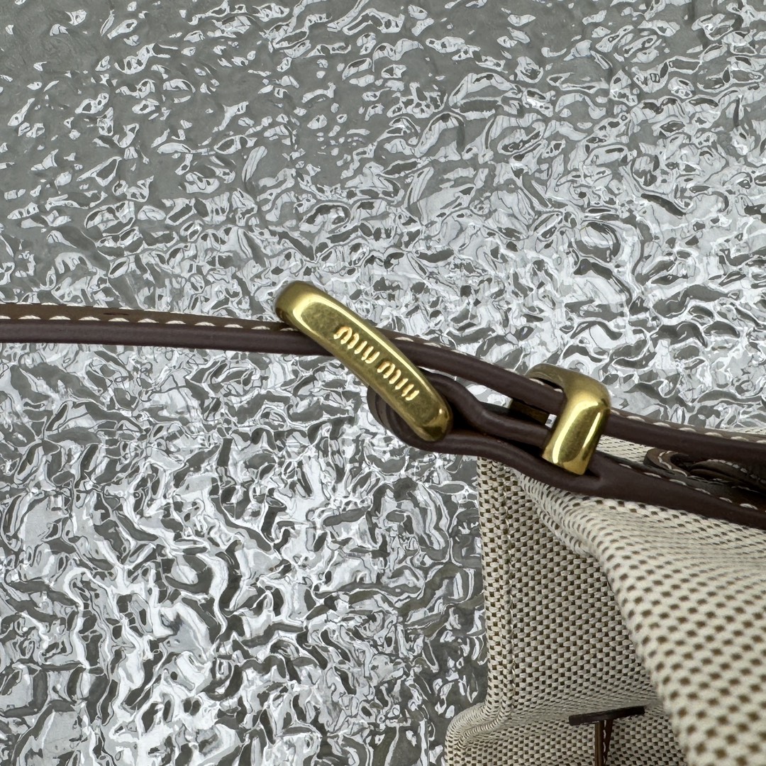 M*um*u bucket-23*17*29cm