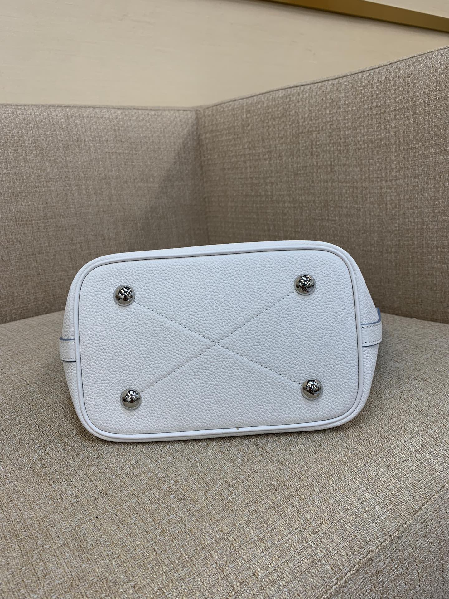 l0*is V*t0n blossom handbags-20*20*12.5cm