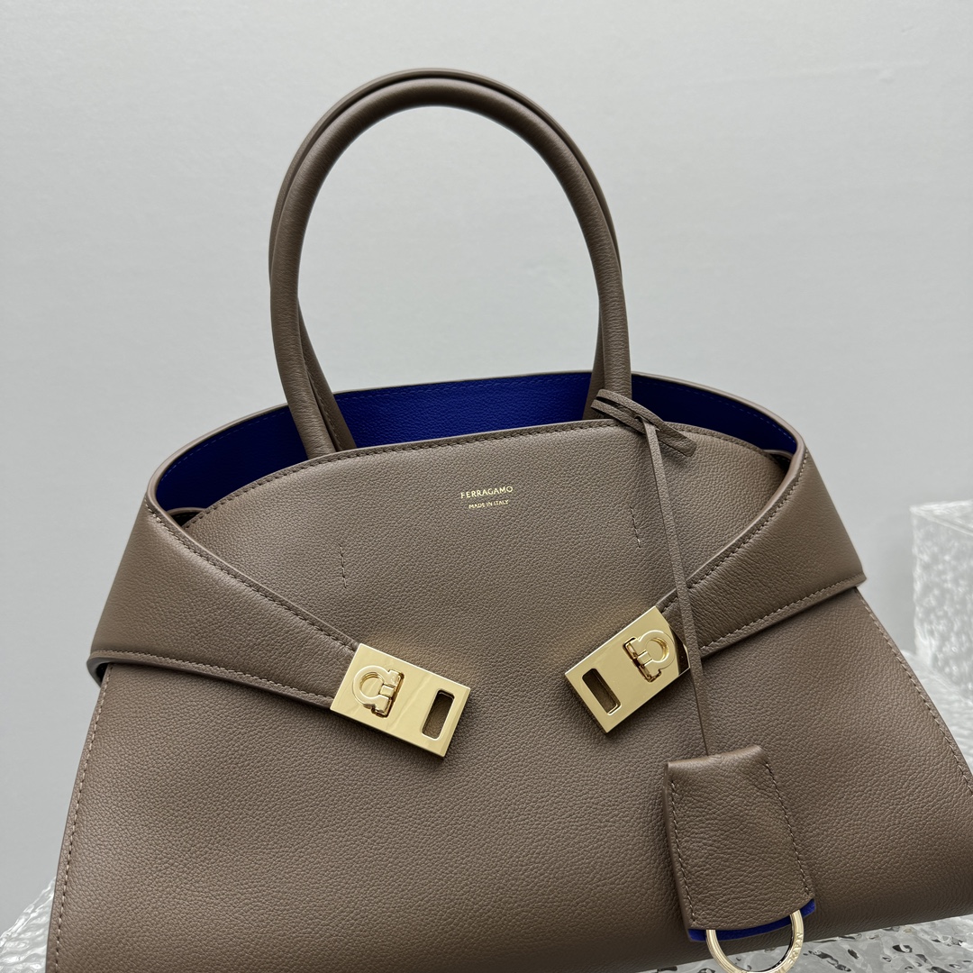 Ferragamo Top-handle Bag-32*22*14CM