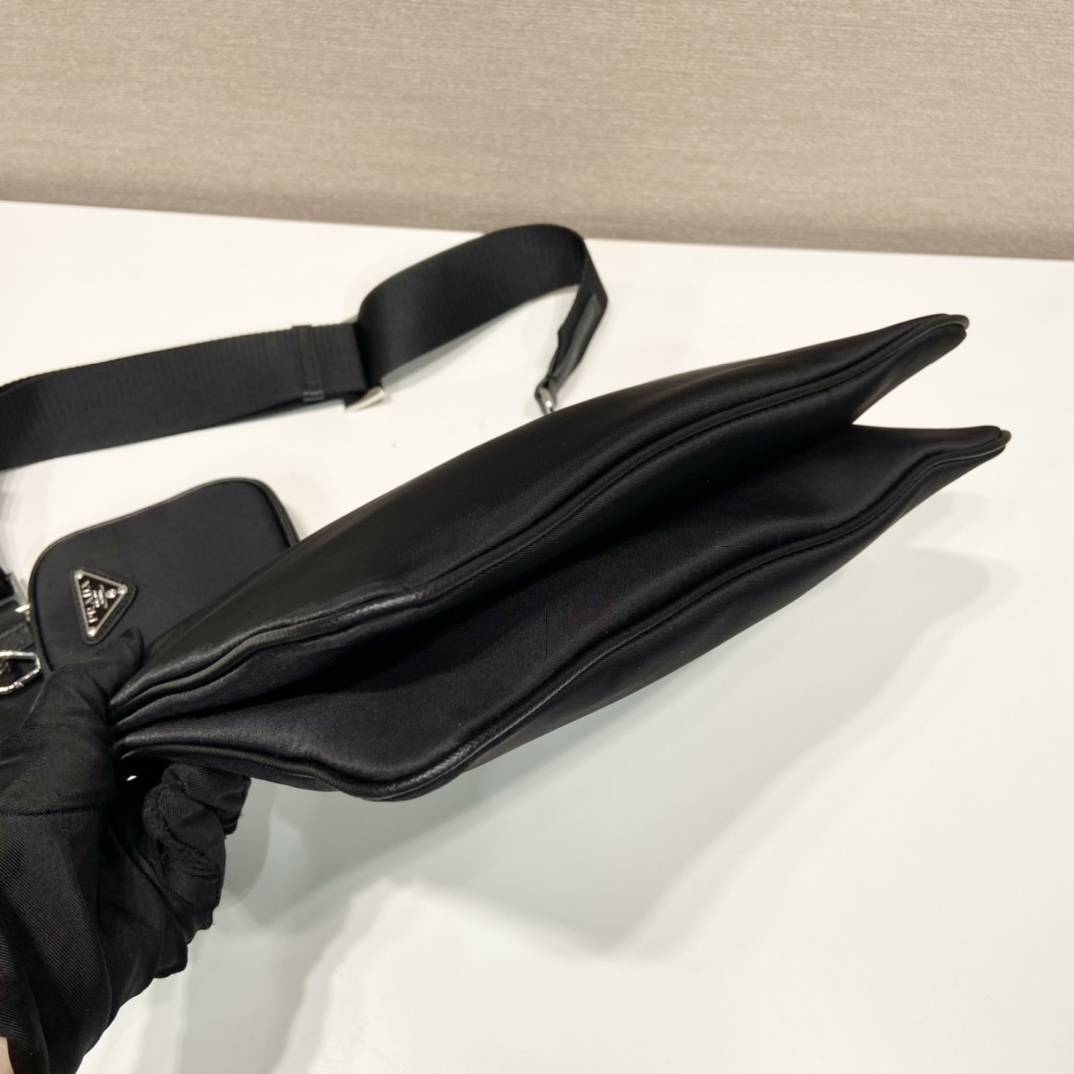Pra*a re-nylon and saffiano leather bag-2vh120-25*18*4cm