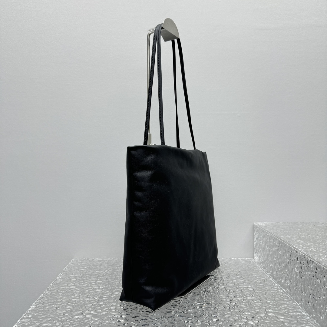 The R0w pim bag-18.5*17.8*1cm