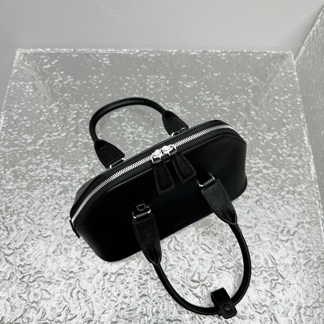 The R0w mini devon bag-24*12*16cm