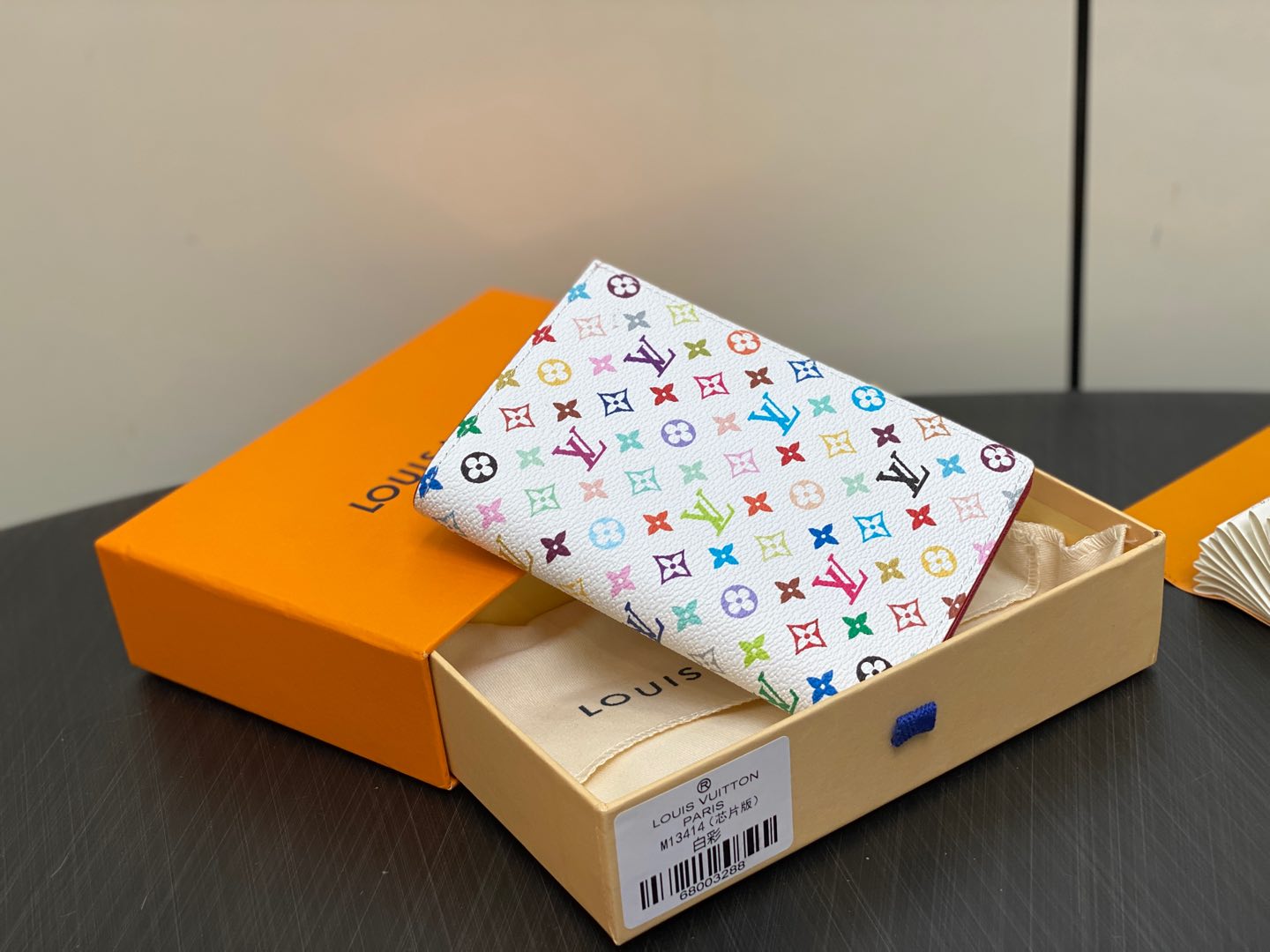 l0vis Vvtt0n passport cover-m14164-14 x 2.5 x 10cm