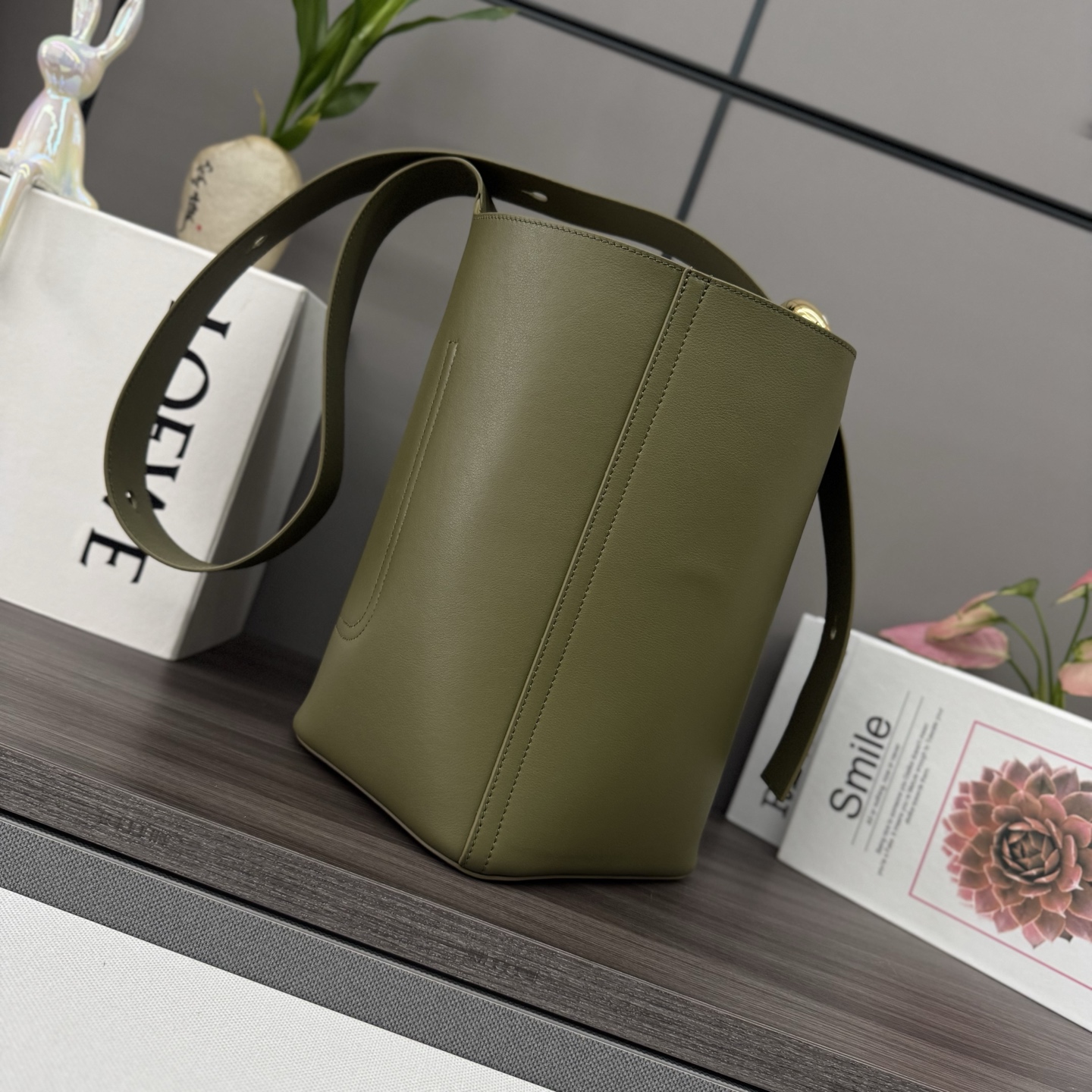 Lowee Pebble Bucket Bag-24.5*23.5*28CM