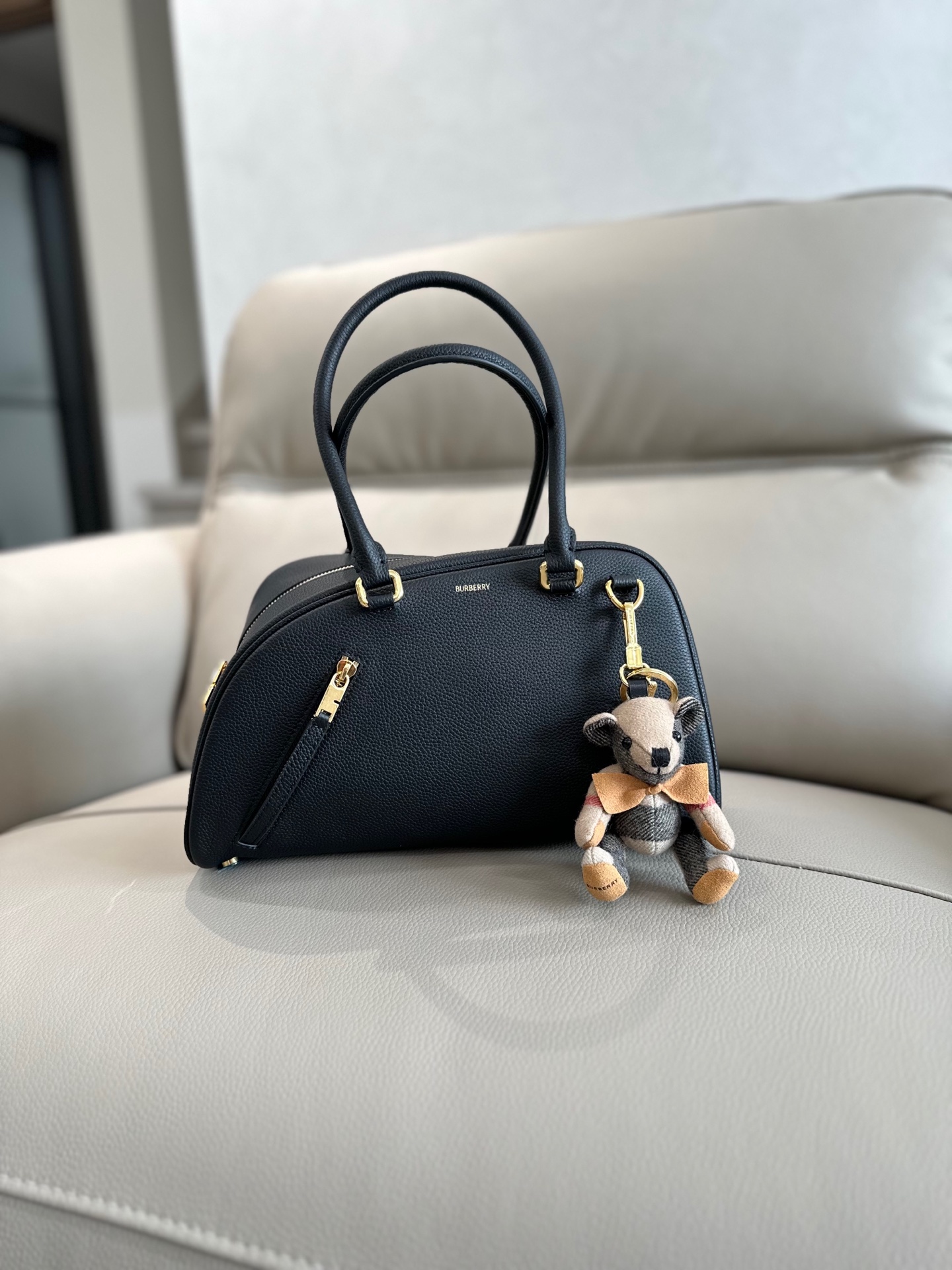 Bv*b*rry black small shield twin bowling bag-32*12.5*19.5cm