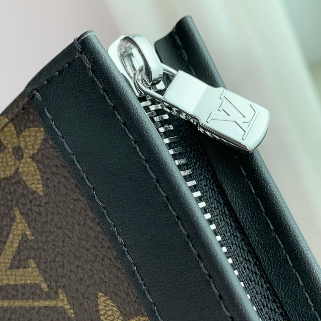 l0vis Vvtt0n alpha wearable bag-m81124 -18.5 x 11 x 6.5cm