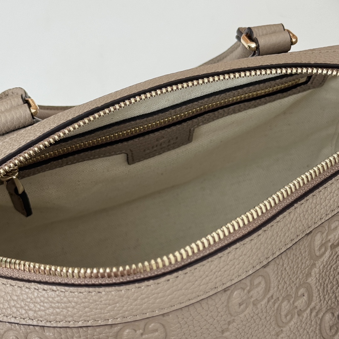 Gvc*1 emblem tote bag-25.5*16*14cm