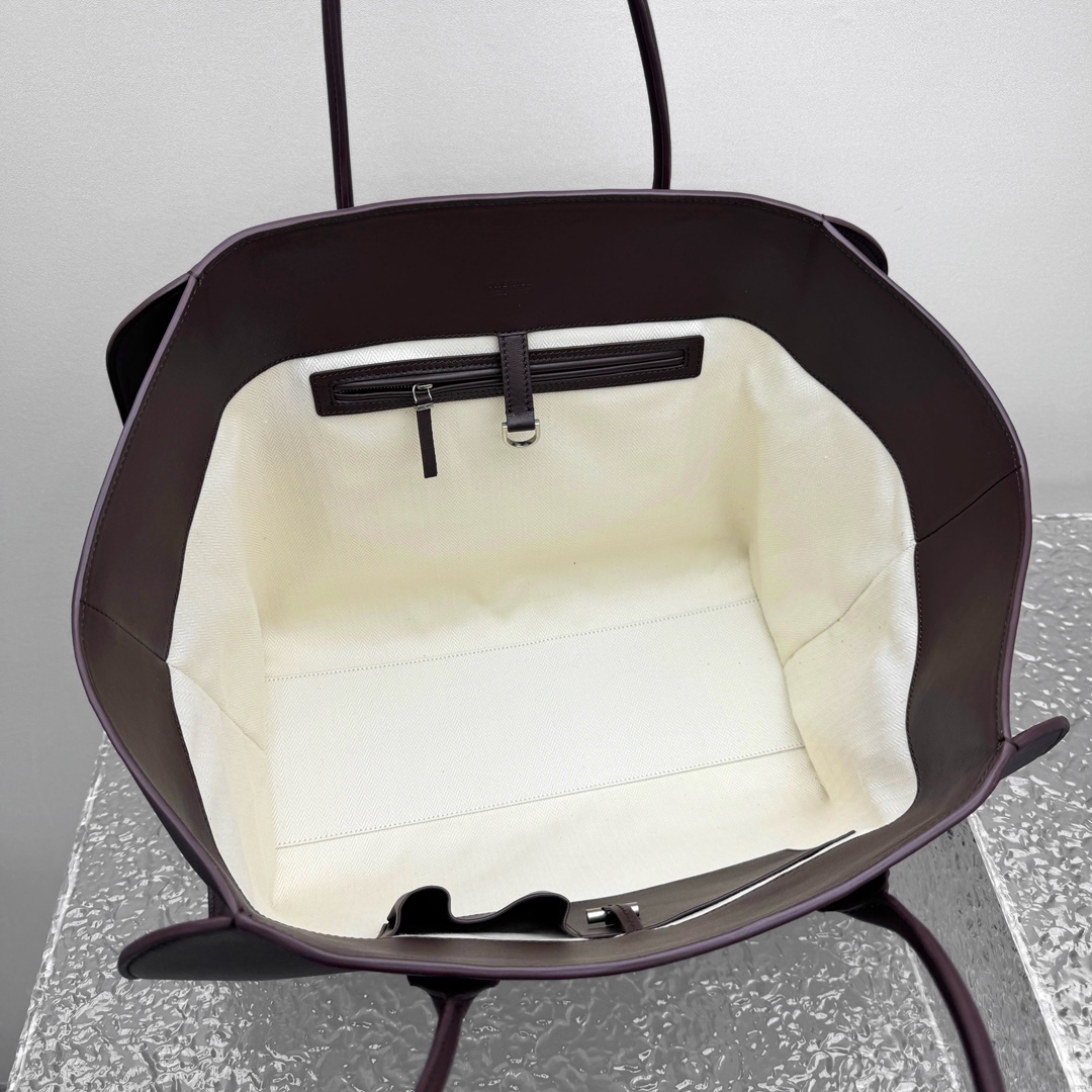 The R0w marlo 17 bag-43*30.5*16cm