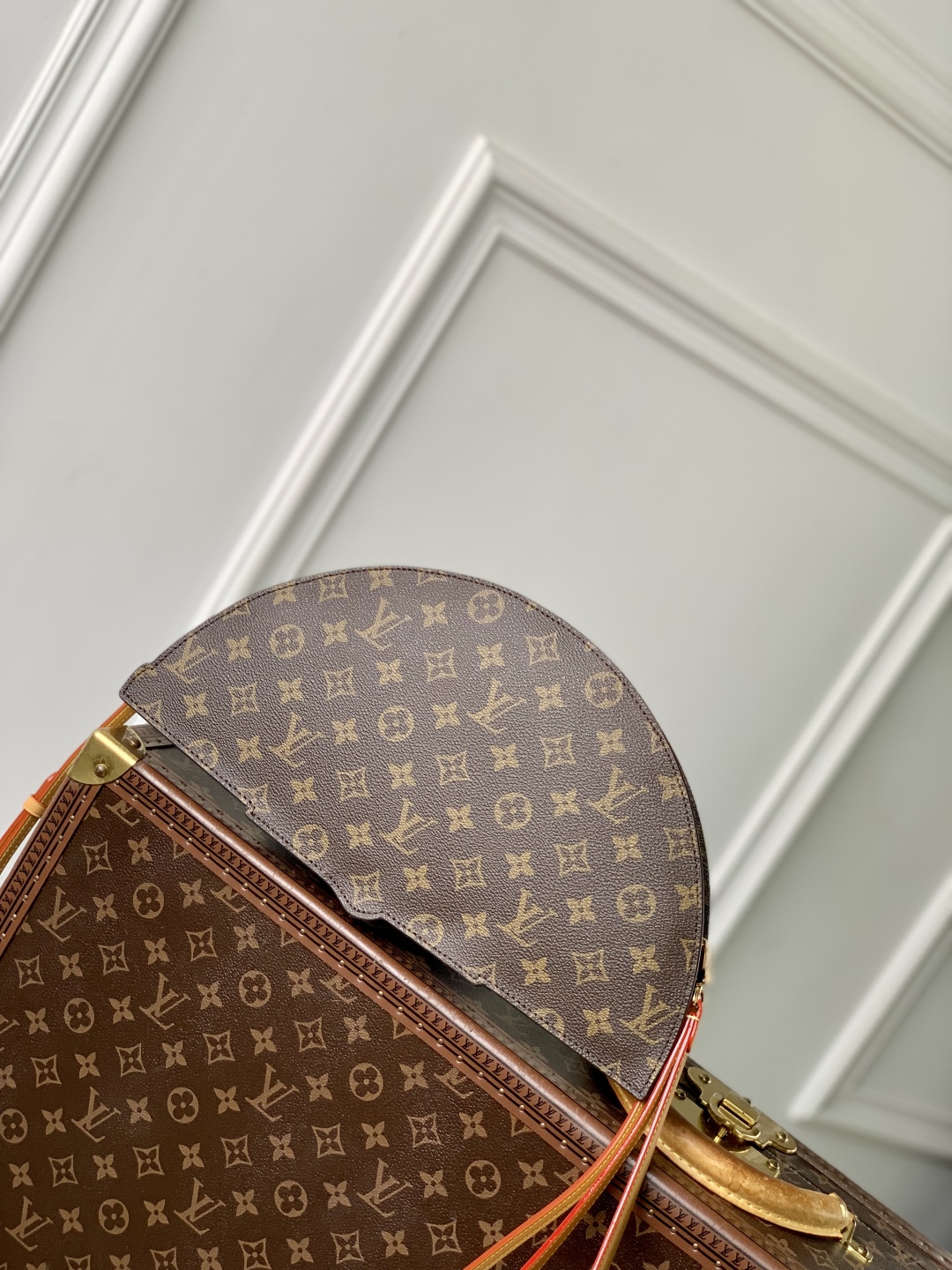 l0vis Vvtt0n fan bag-19 x 6 x 37cm