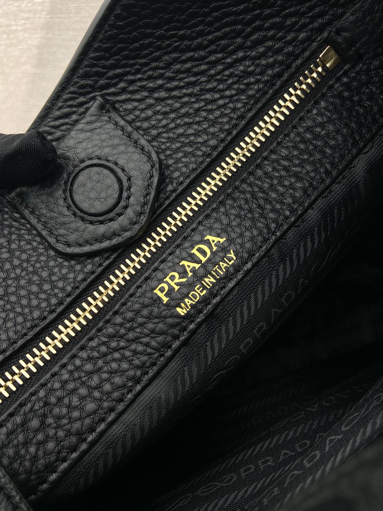 Pra*a 1bc073 tote-30*28*12cm